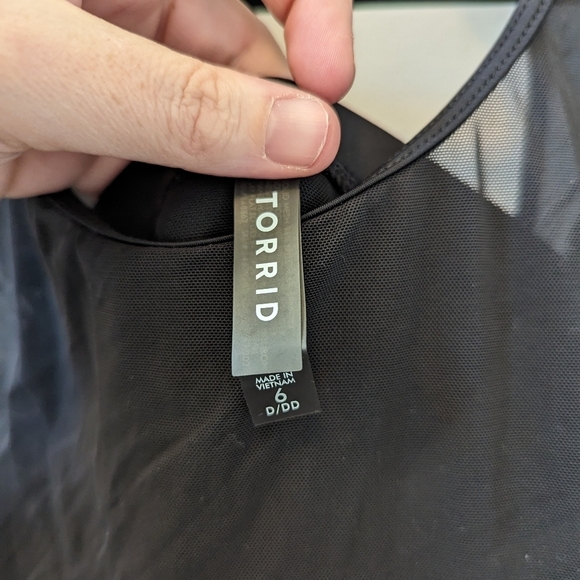 Torrid Black Mesh Overlay Swim Dress Size 6X - Picture 16 of 16